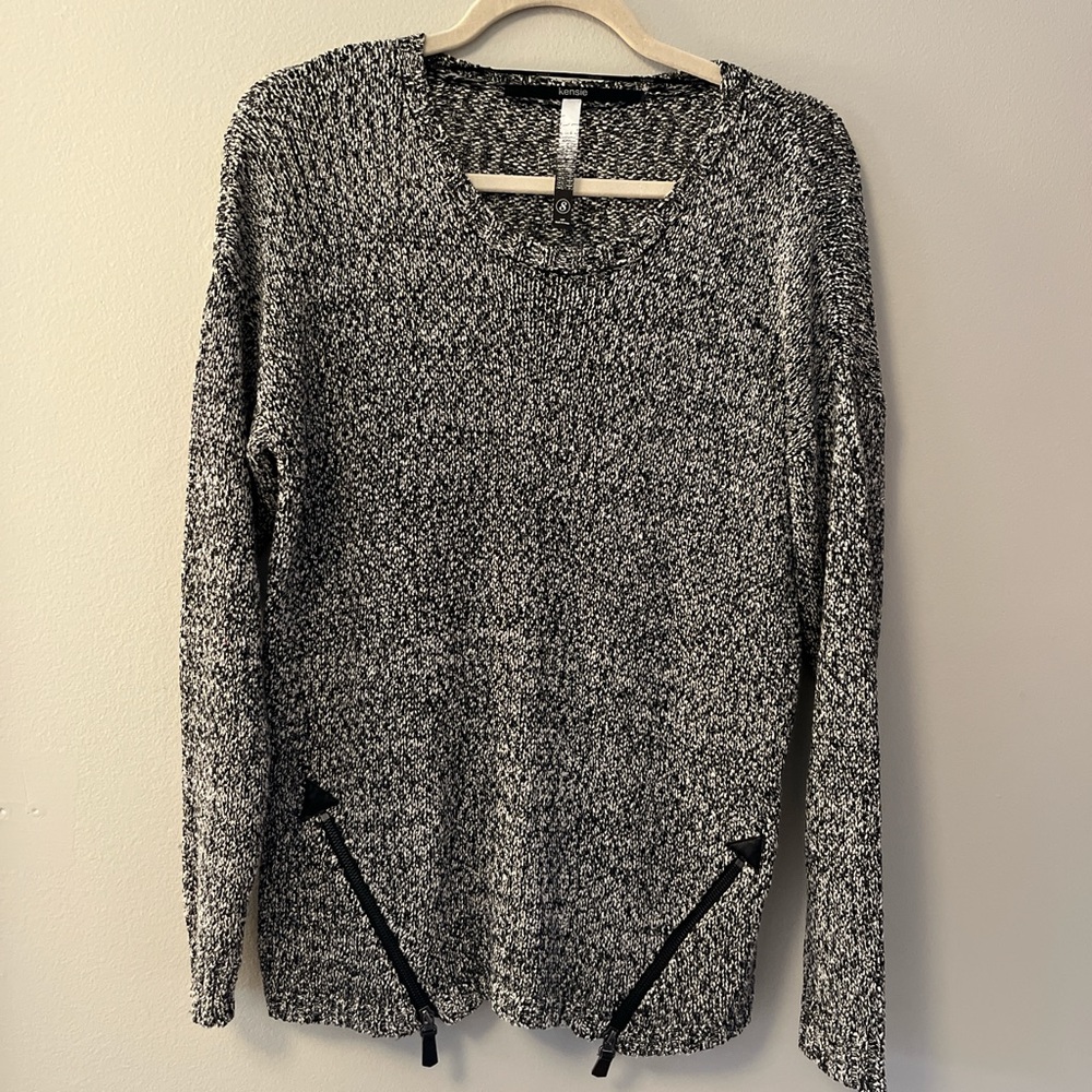 Kensie Black and White Knit Sweater - Sm